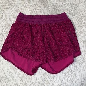Lululemon tracker shorts